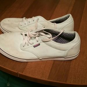 Vans tennis shoes